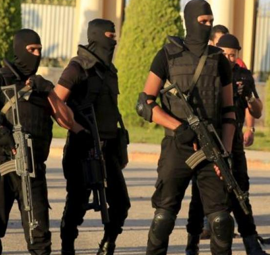 مصر: الكشف عن حقيقة تسجيلات نشرها عبدالله الشريف